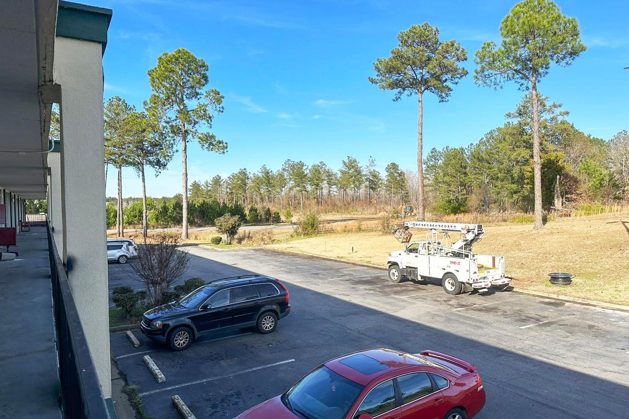 Super Inn & Suites By Oyo Milledgeville Exterior foto