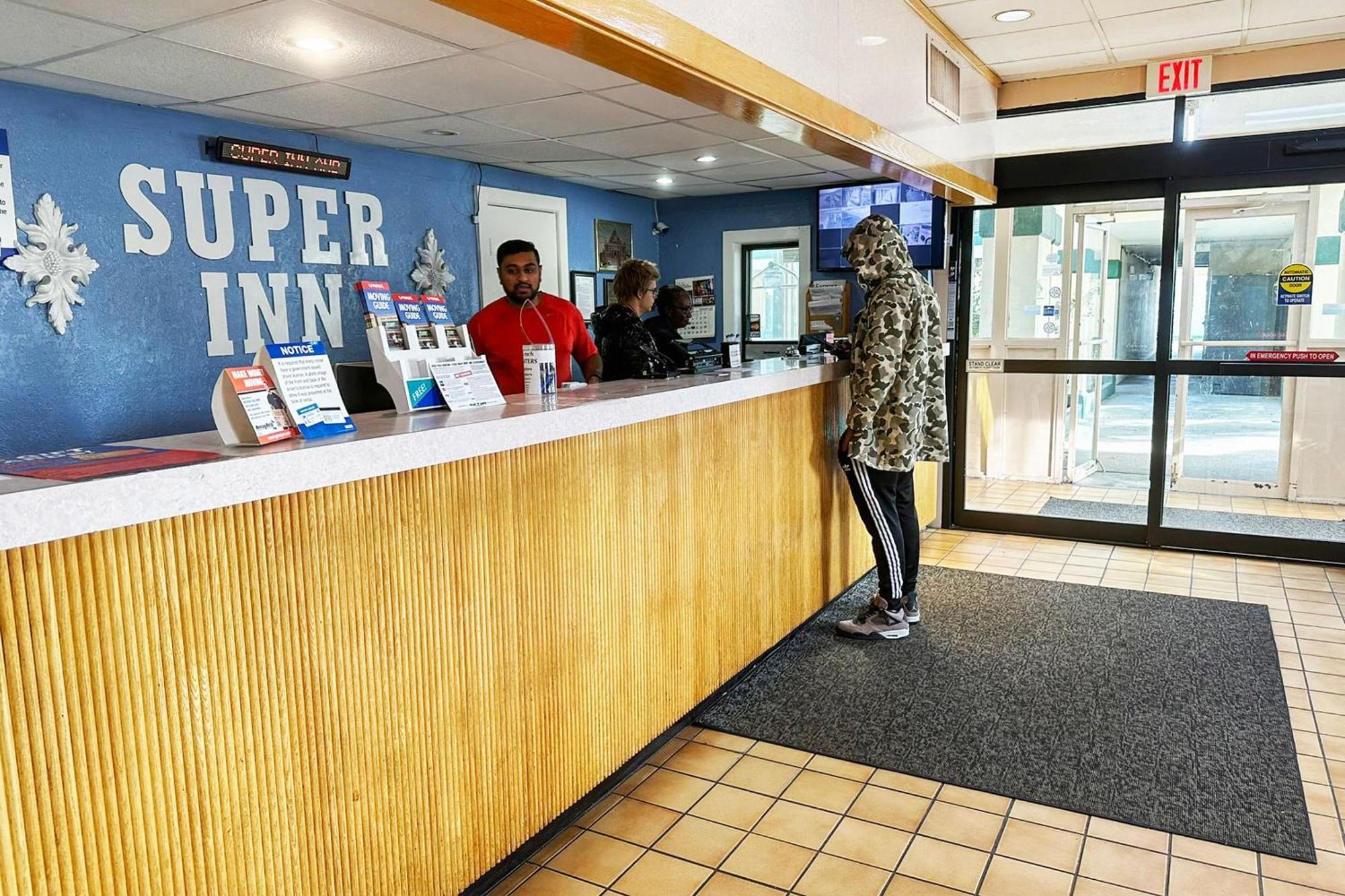 Super Inn & Suites By Oyo Milledgeville Exterior foto